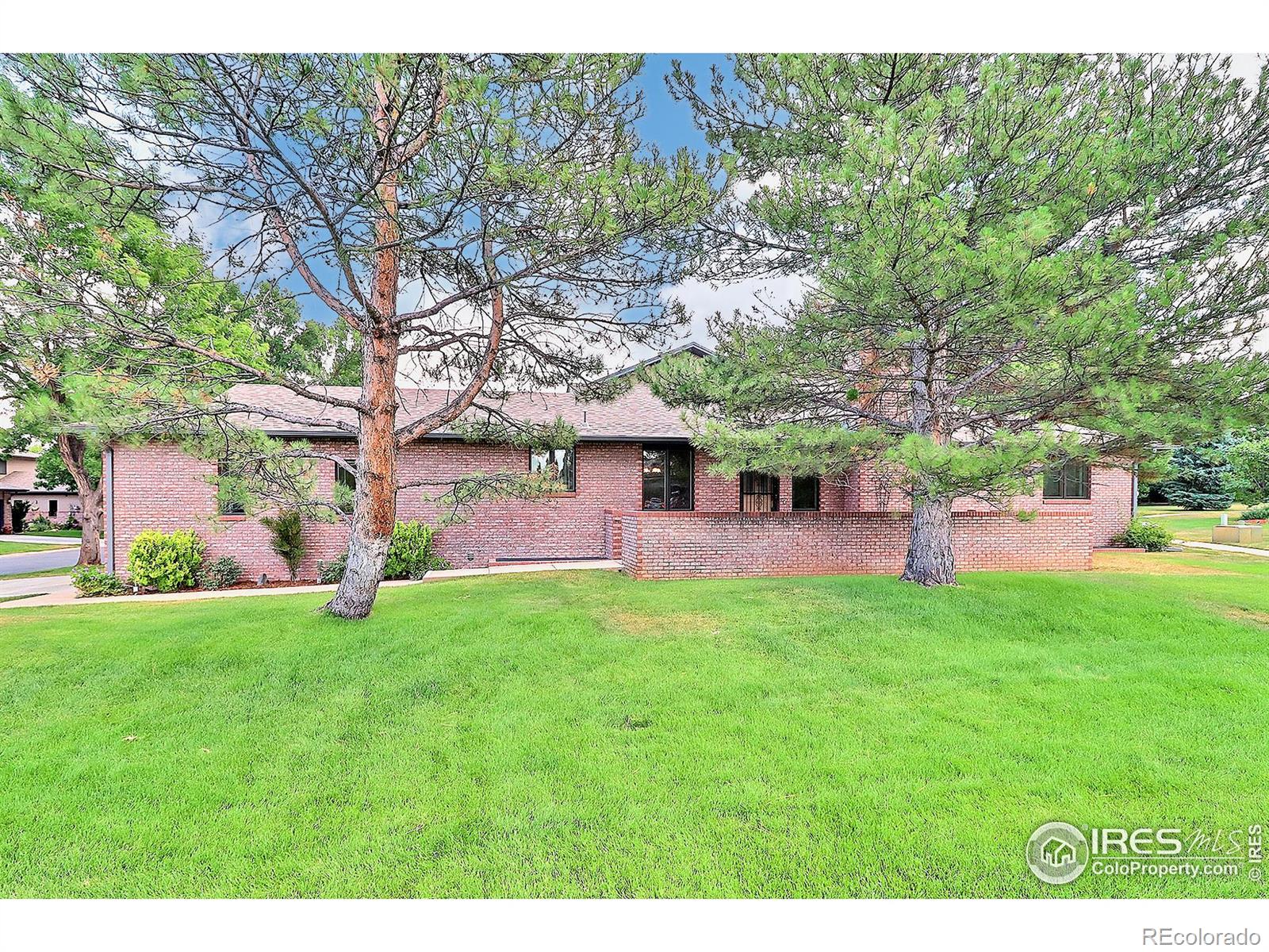 2010  46th Avenue, greeley MLS: 4567891014507 Beds: 4 Baths: 3 Price: $429,900