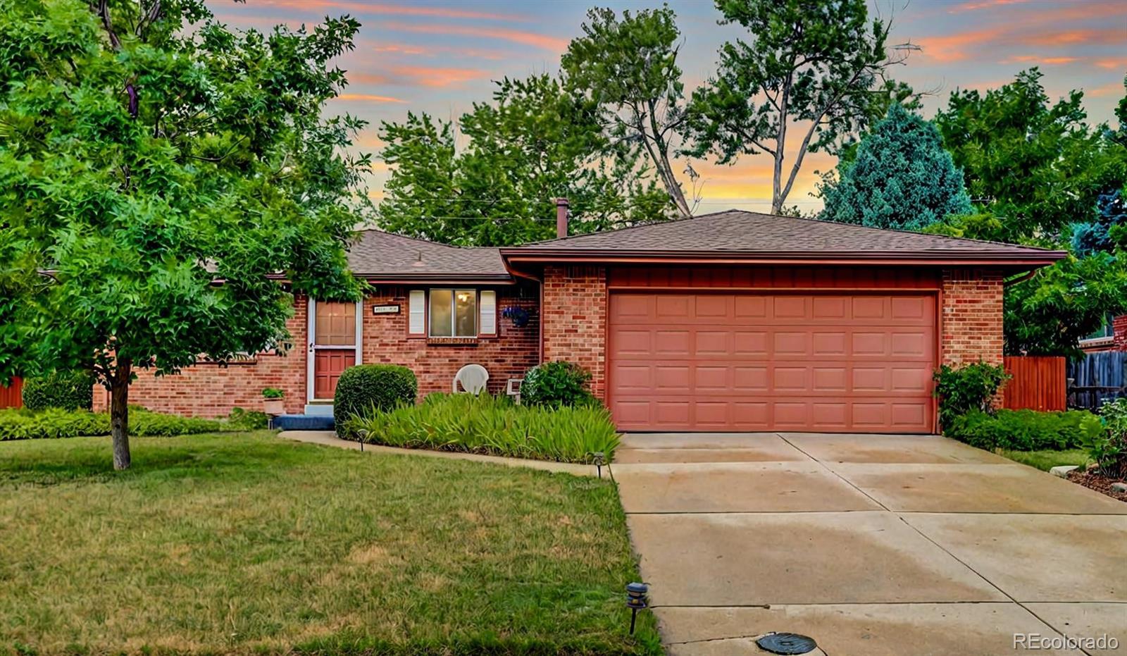 6531  Urban Court, arvada MLS: 5736226 Beds: 3 Baths: 3 Price: $600,000