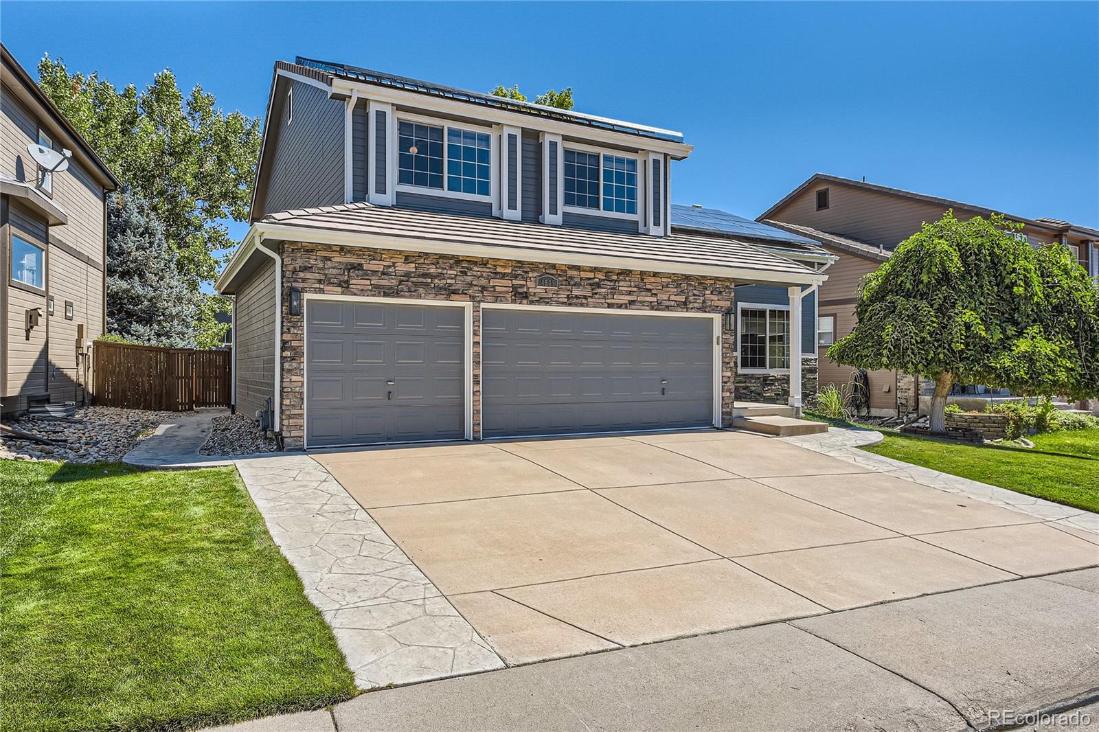 4945  Ashbrook Circle, highlands ranch MLS: 9055619 Beds: 3 Baths: 3 Price: $650,000