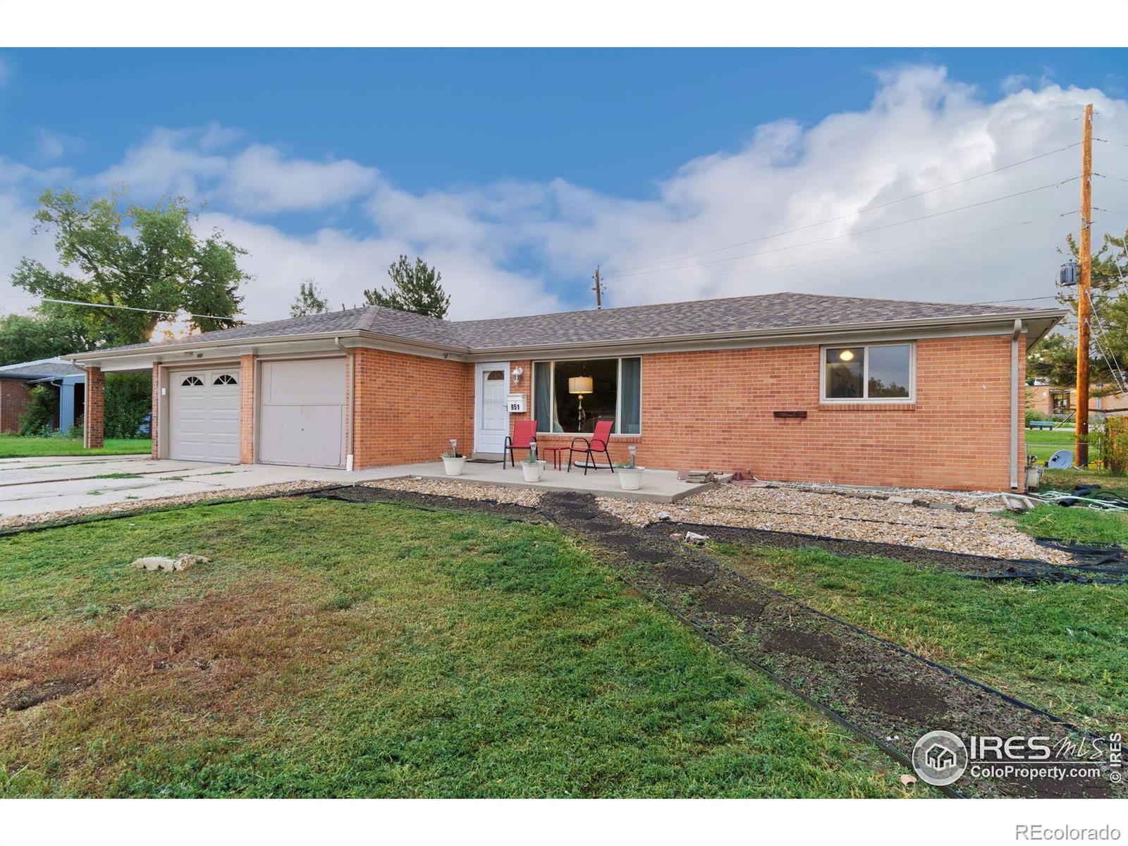 951 E 10th Avenue, broomfield MLS: 4567891014517 Beds: 3 Baths: 2 Price: $484,500