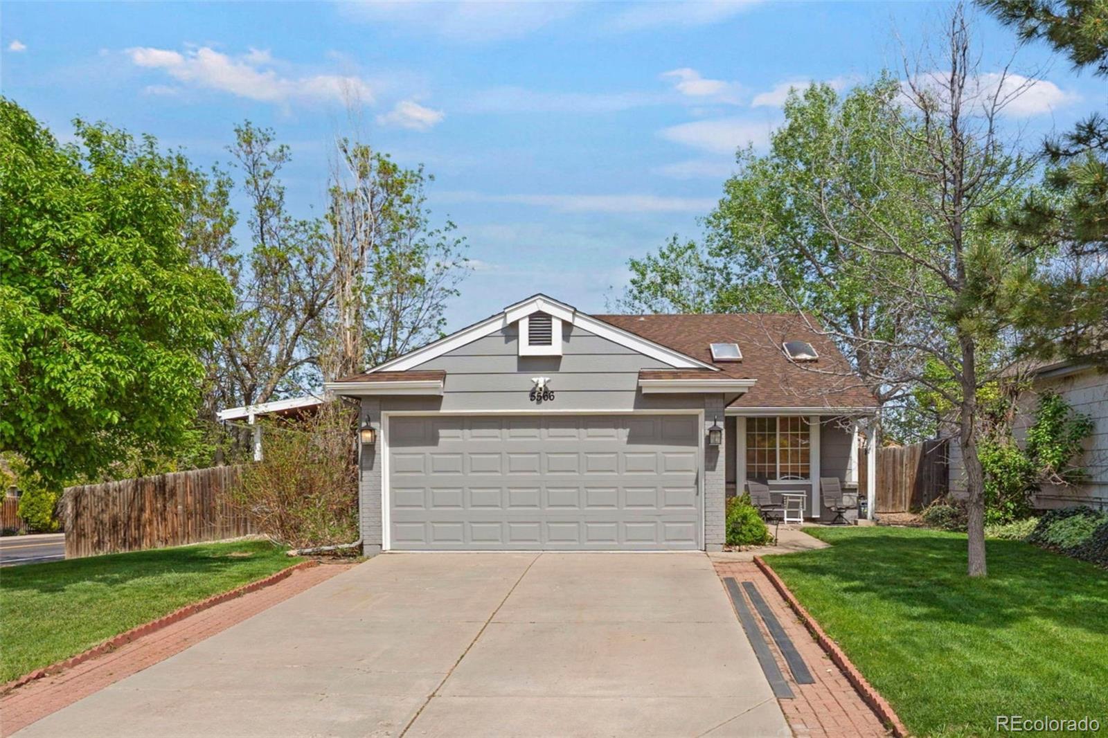 5566 S Zinnia Street, littleton MLS: 9749676 Beds: 3 Baths: 2 Price: $559,900