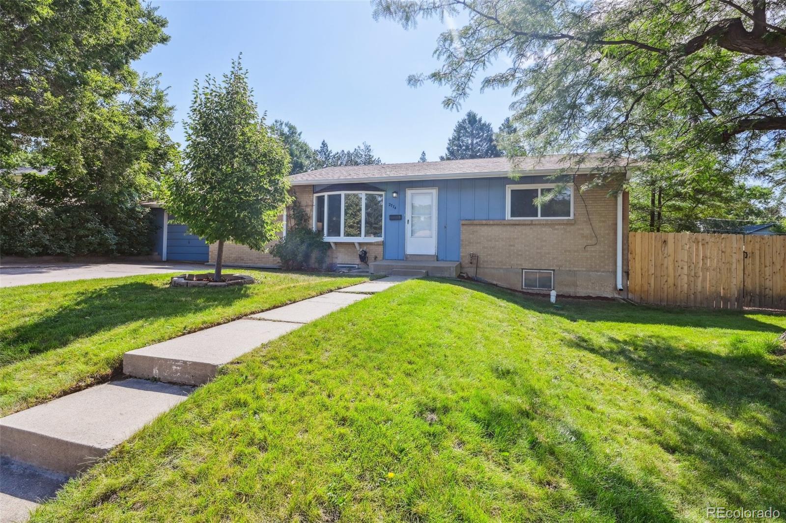 2774 s patton court, Denver sold home. Closed on 2024-11-04 for $535,000.