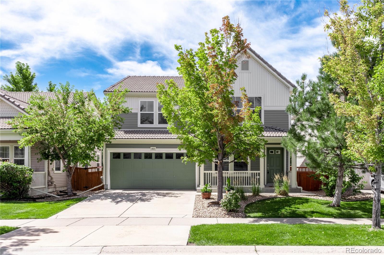 1823  Morningview Lane, castle rock MLS: 5842452 Beds: 3 Baths: 3 Price: $597,500