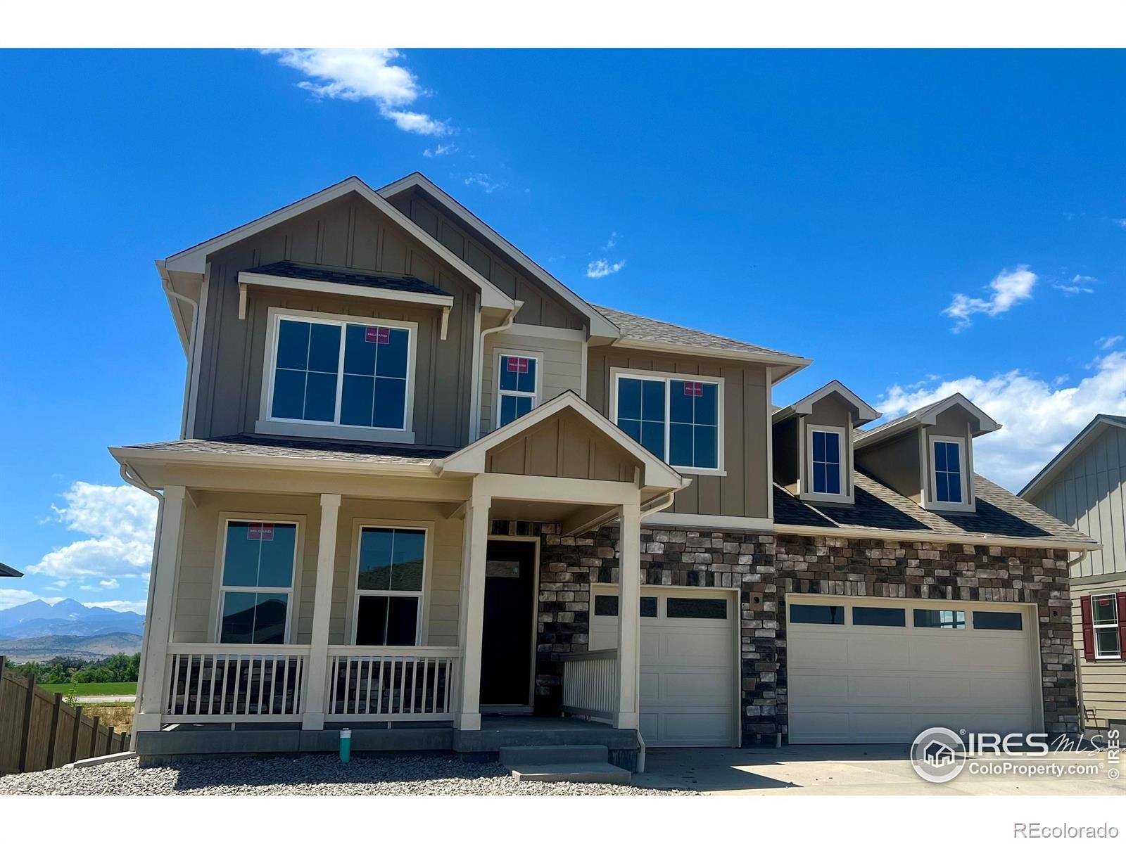 1799  Sawtooth Mountain Drive, berthoud MLS: 4567891014584 Beds: 5 Baths: 5 Price: $829,900