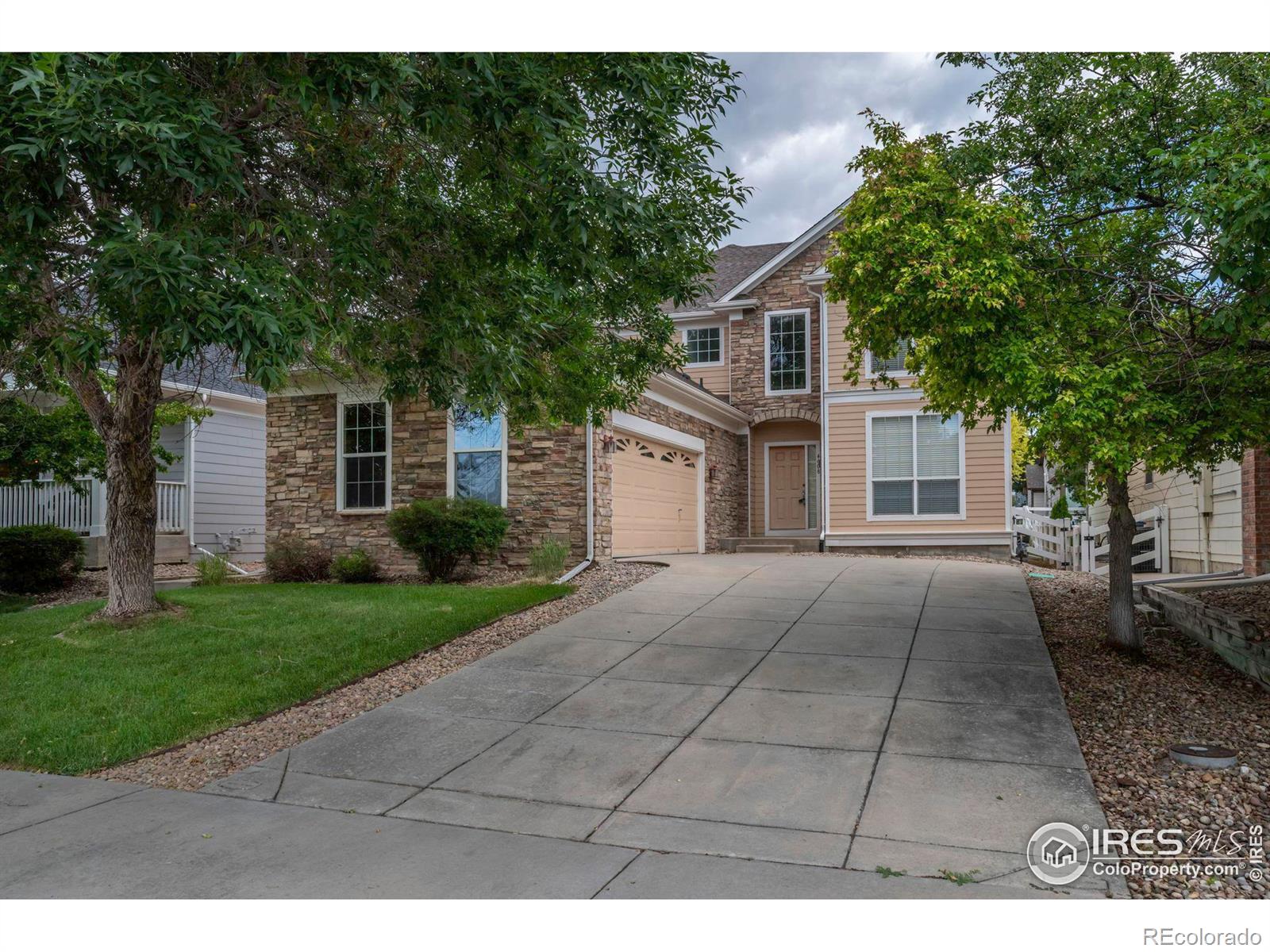 4608  Calabria Place, longmont MLS: 4567891014645 Beds: 4 Baths: 3 Price: $750,000