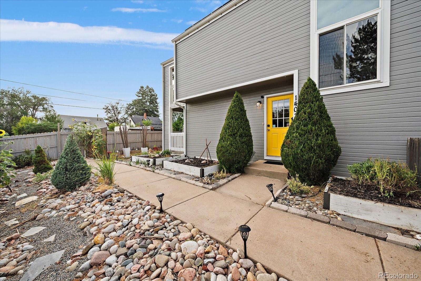 1403  Valentia Street, denver MLS: 1550411 Beds: 2 Baths: 2 Price: $365,000