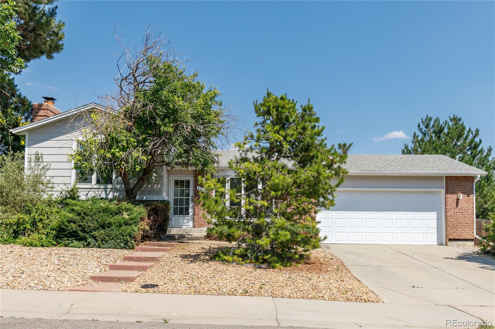 2098 S Pitkin Street, aurora MLS: 5928449 Beds: 3 Baths: 2 Price: $440,000