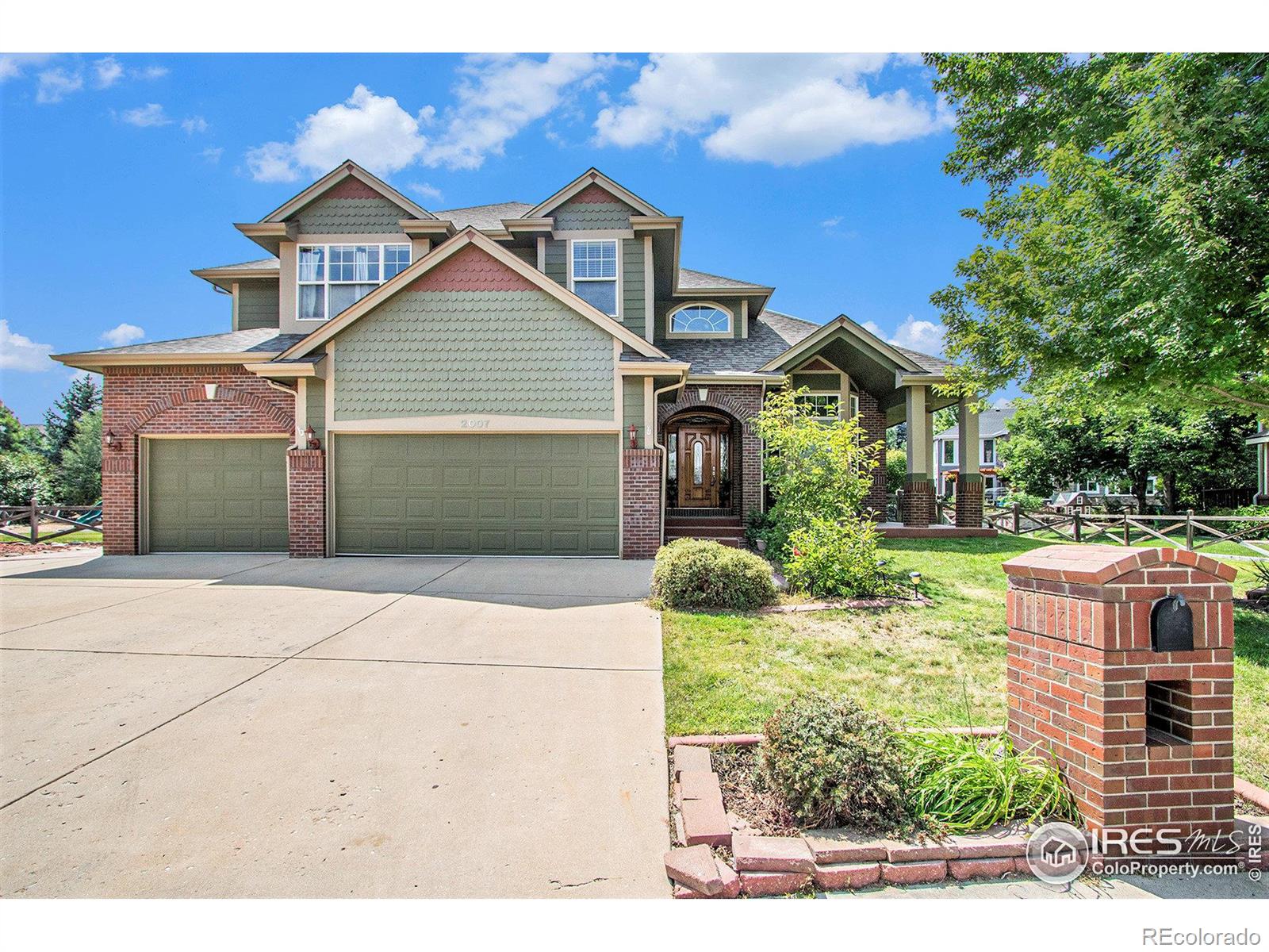 2007  Prestwick Court, longmont MLS: 4567891014858 Beds: 6 Baths: 4 Price: $755,000