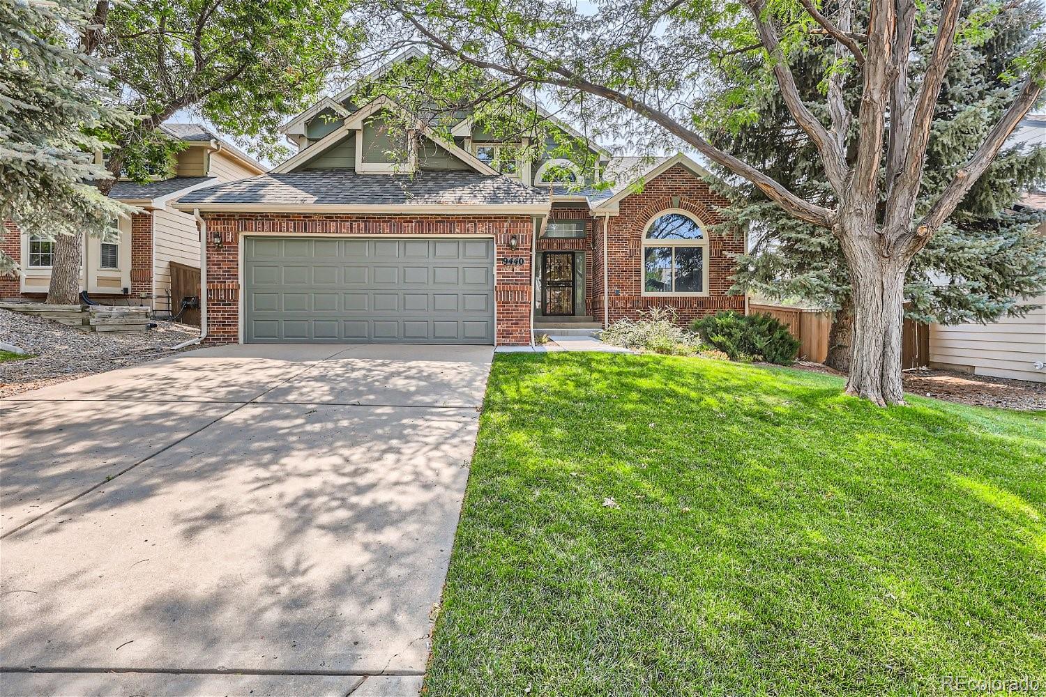 9440  Yale Lane, highlands ranch MLS: 3042373 Beds: 4 Baths: 3 Price: $675,000