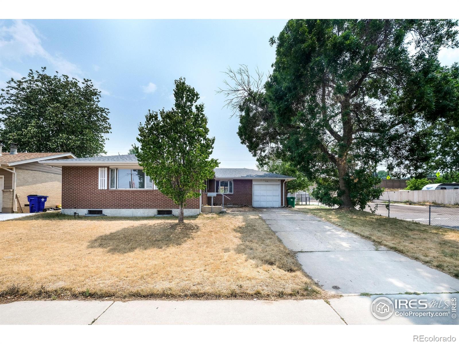 1518  27th Street, greeley MLS: 4567891014974 Beds: 5 Baths: 3 Price: $320,000