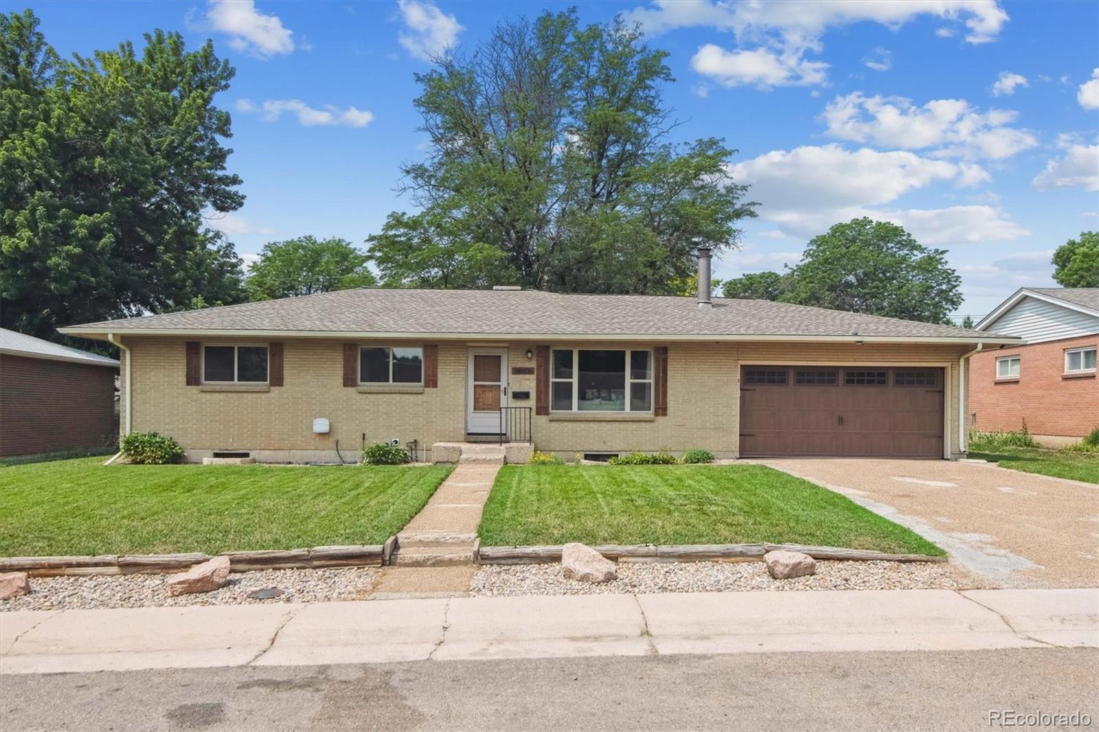 3023 S Vrain Street, denver MLS: 6913057 Beds: 5 Baths: 3 Price: $599,000