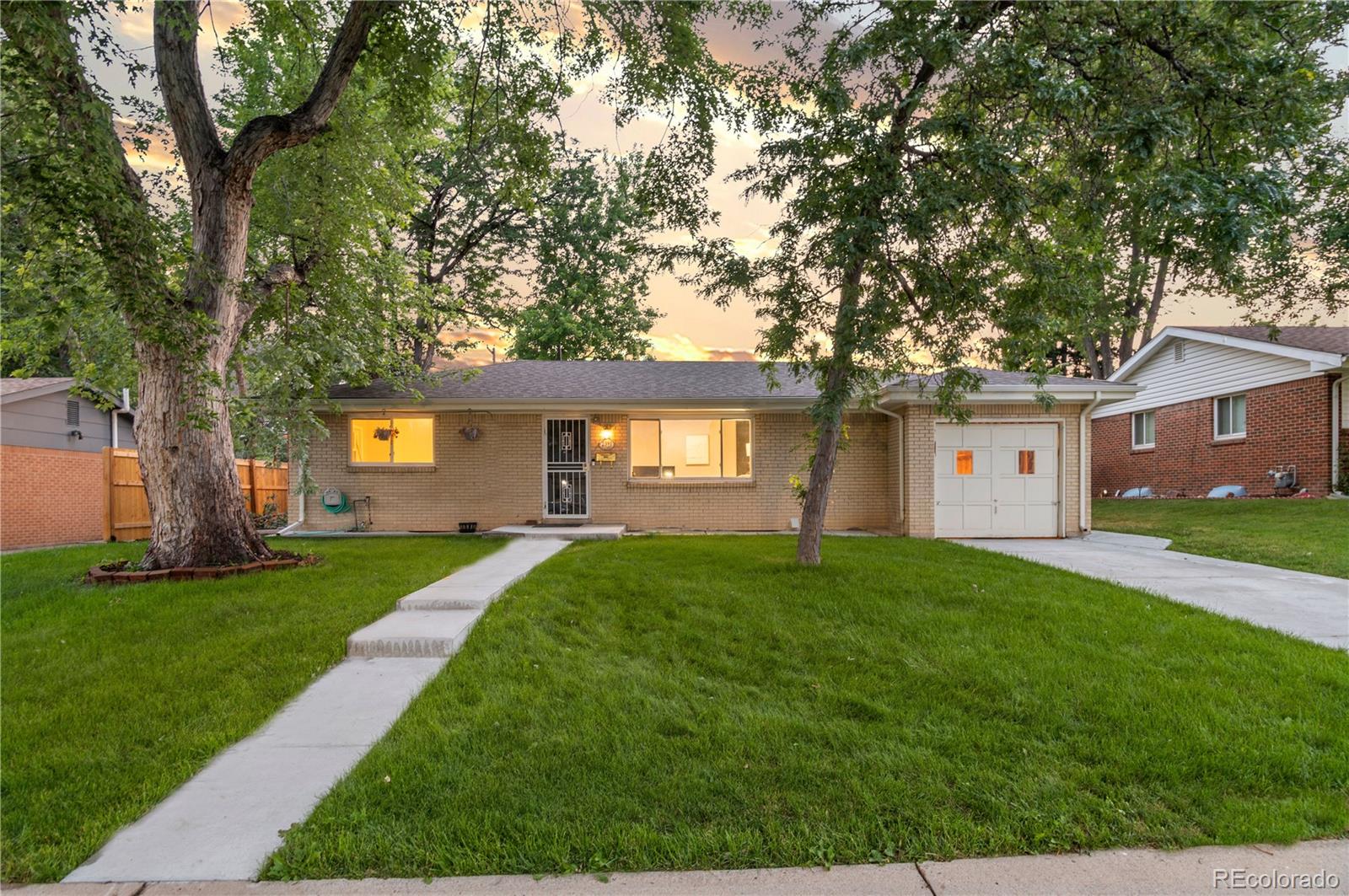 2391 s quitman street, Denver sold home. Closed on 2025-06-13 for $649,000.