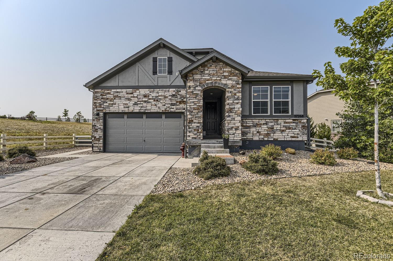 27268 E Costilla Place, aurora MLS: 3868274 Beds: 5 Baths: 3 Price: $699,990