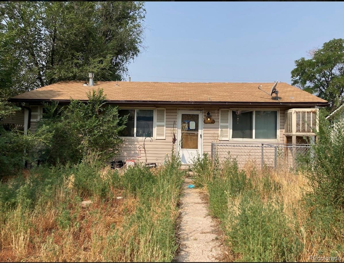 6595  Albion Street, commerce city MLS: 8068748 Beds: 2 Baths: 1 Price: $259,900