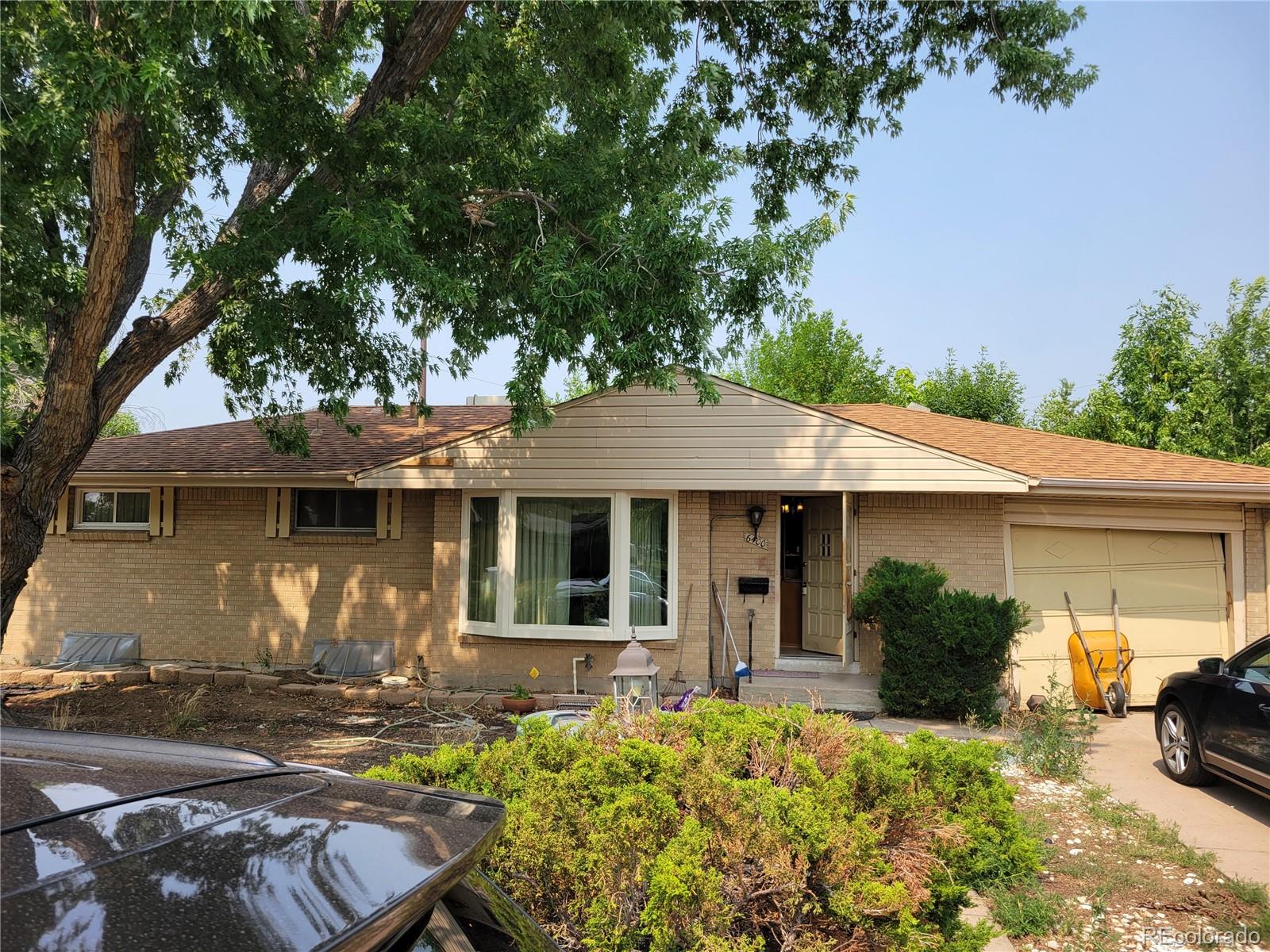 6400 s steele street, Centennial sold home. Closed on 2024-08-07 for $450,000.