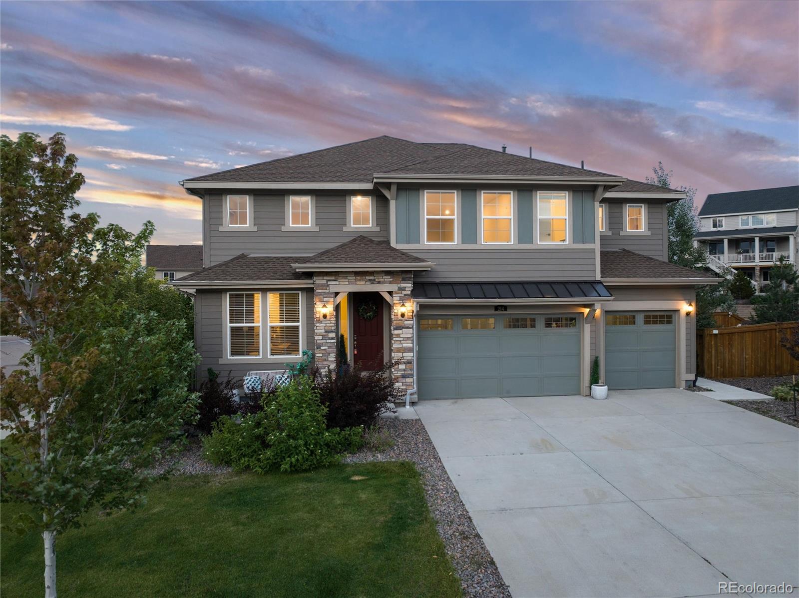 214  green valley circle, Castle Pines sold home. Closed on 2024-11-12 for $850,000.