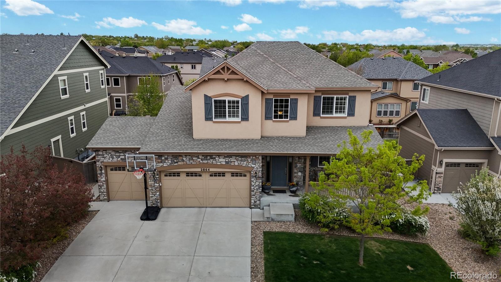 2864 E 142nd Avenue, thornton MLS: 2371033 Beds: 5 Baths: 4 Price: $785,000