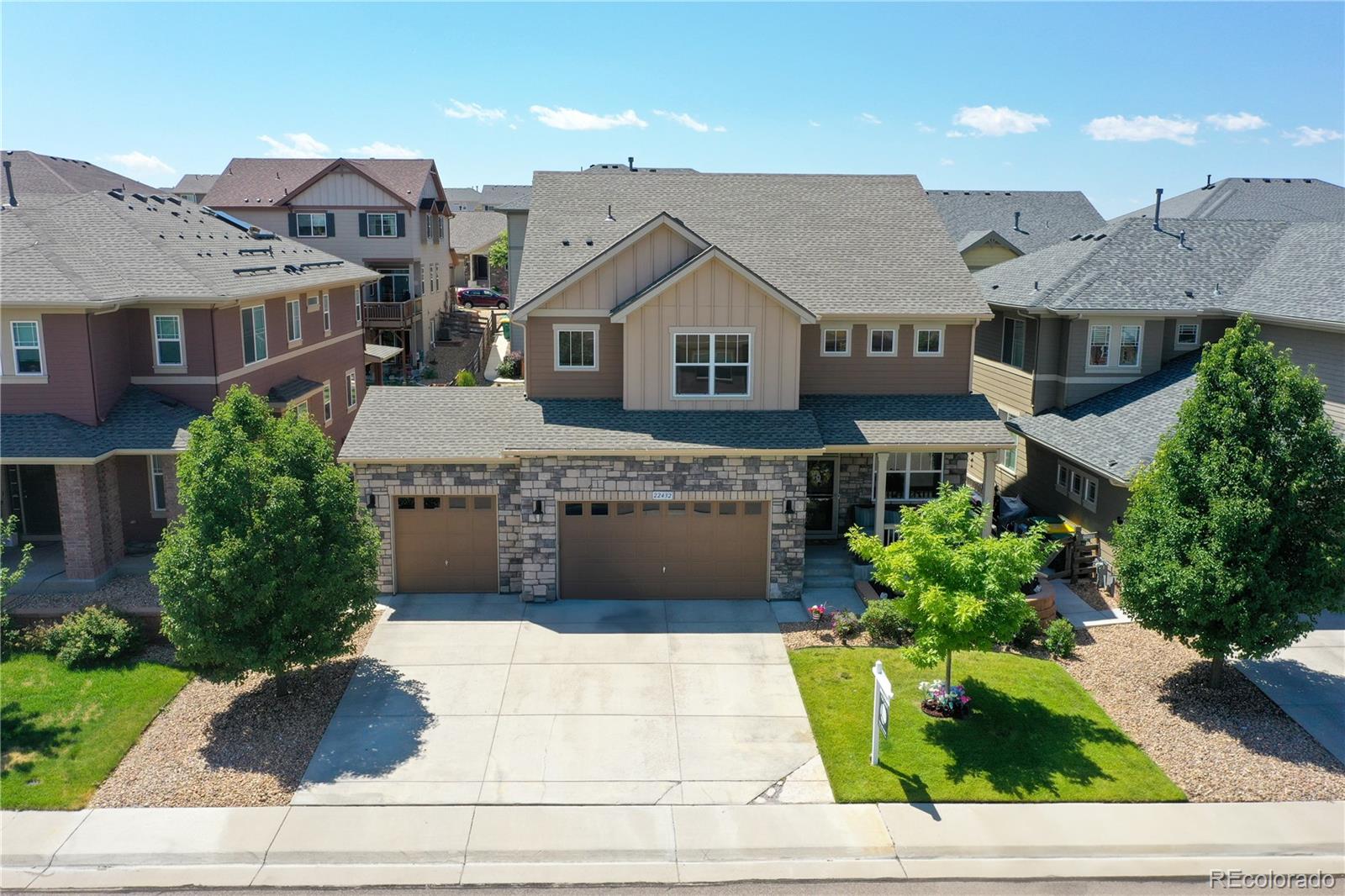 22432 E Union Circle, aurora MLS: 2478400 Beds: 4 Baths: 4 Price: $724,900