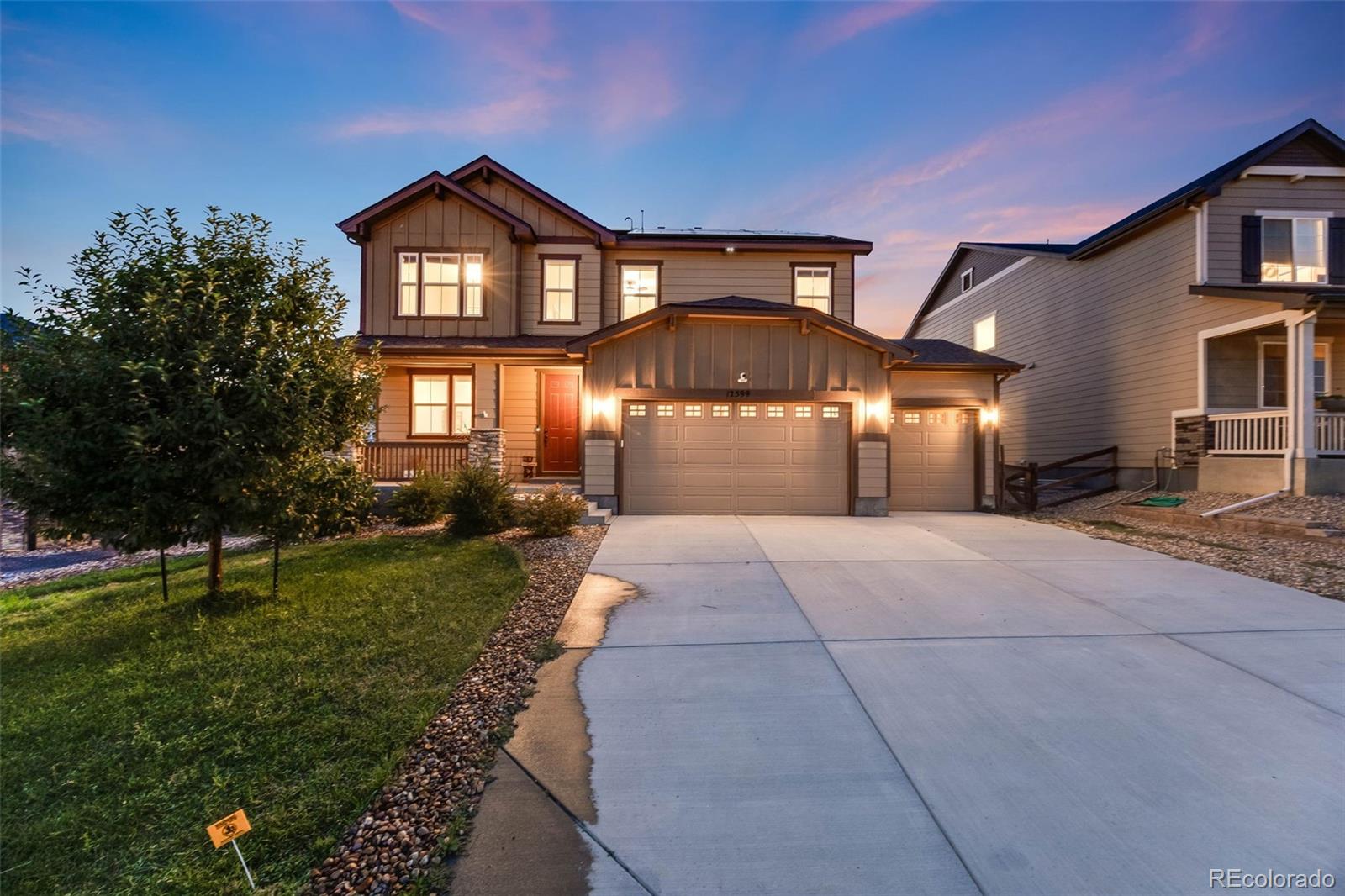 12599  Canoe Street, firestone MLS: 8533404 Beds: 5 Baths: 4 Price: $700,000