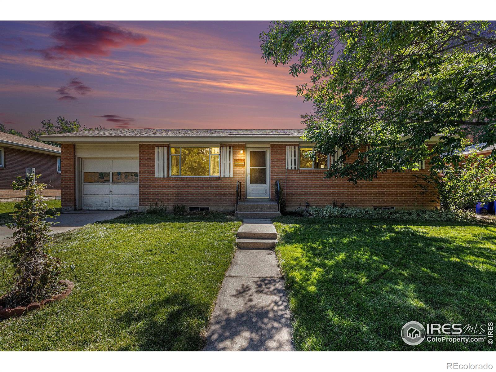 2624  21st ave ct, Greeley sold home. Closed on 2024-09-30 for $305,000.