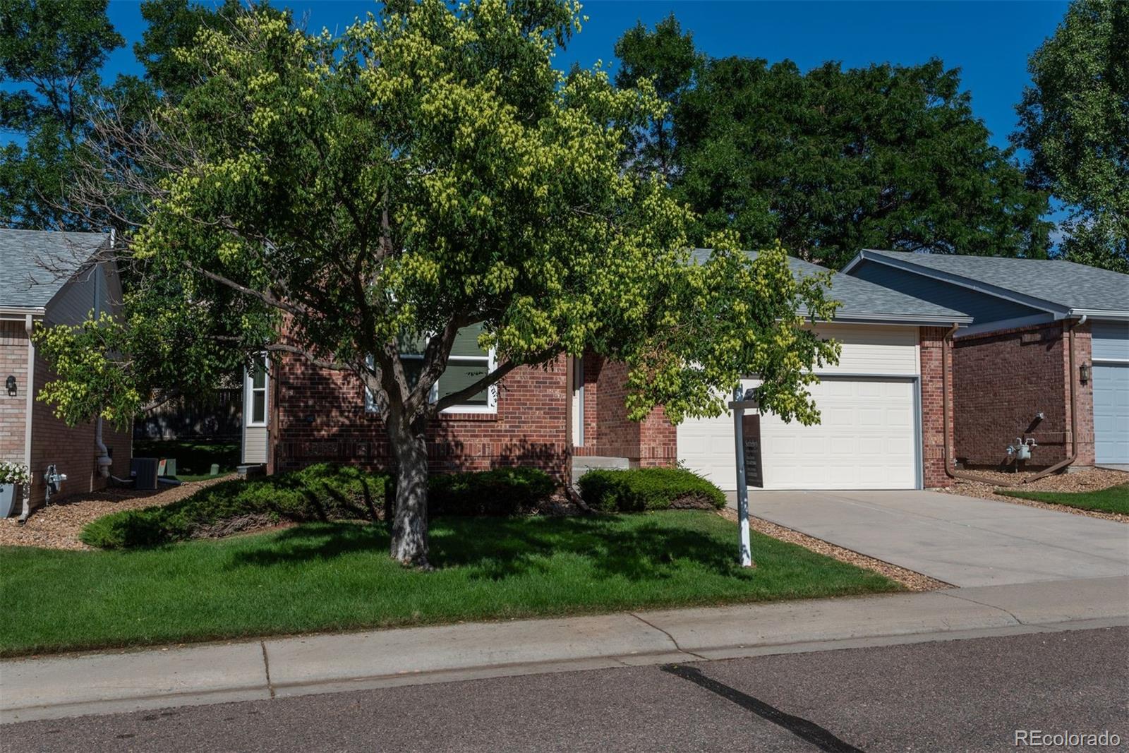 4841  Greenwich Drive, highlands ranch MLS: 8345858 Beds: 2 Baths: 2 Price: $585,000