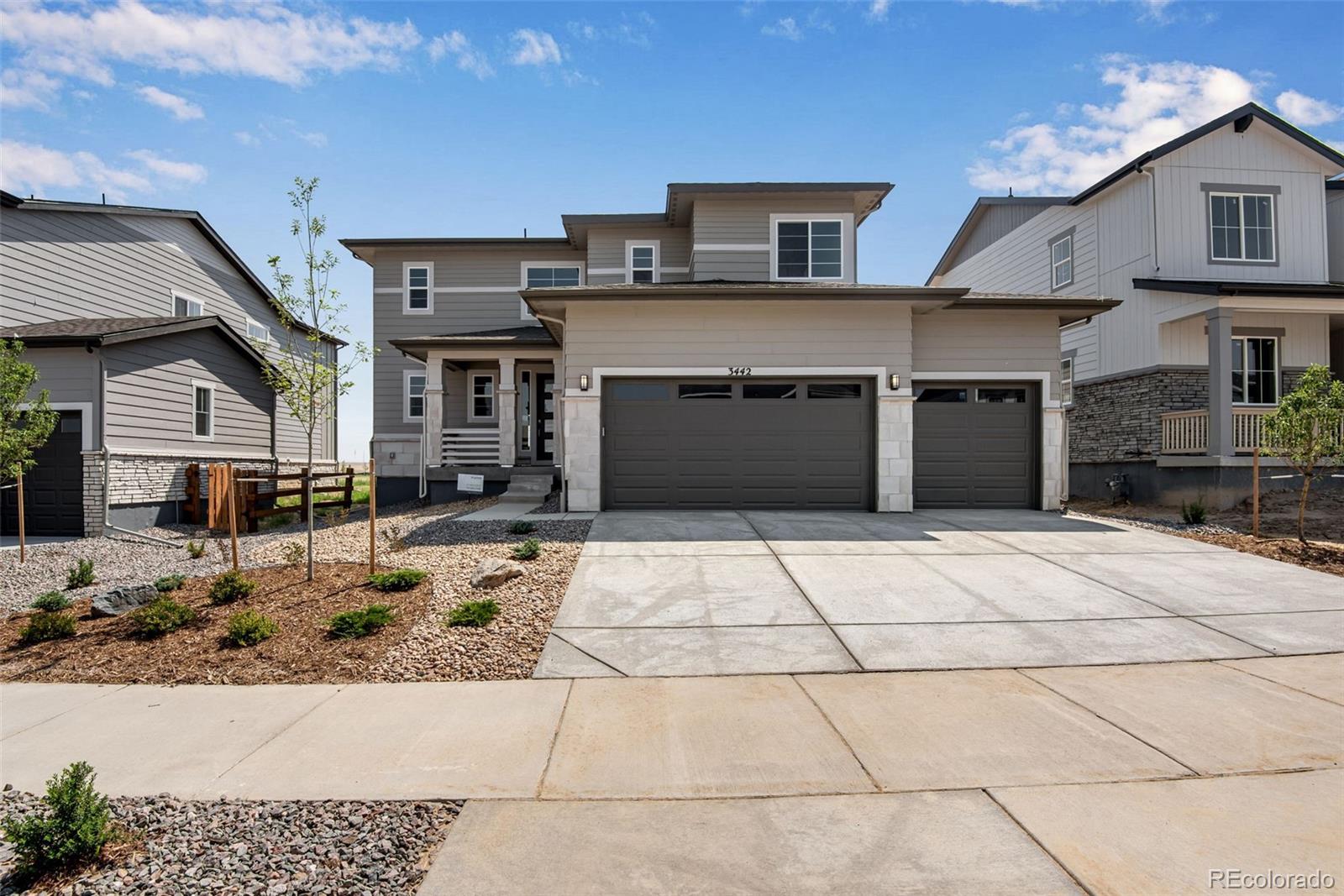 Aurora Highlands Aurora Home | MLS #: 85973613442 N Gold Bug Court, Aurora Beds: 4 Baths: 5 Price: $799,900