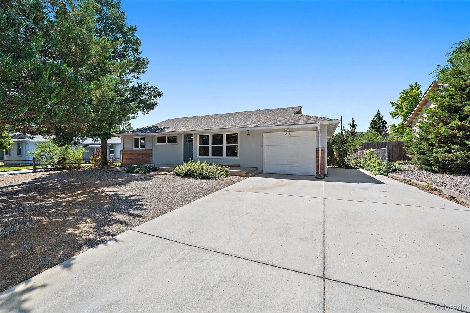 6500 w chatfield avenue, Littleton sold home. Closed on 2024-09-16 for $560,000.