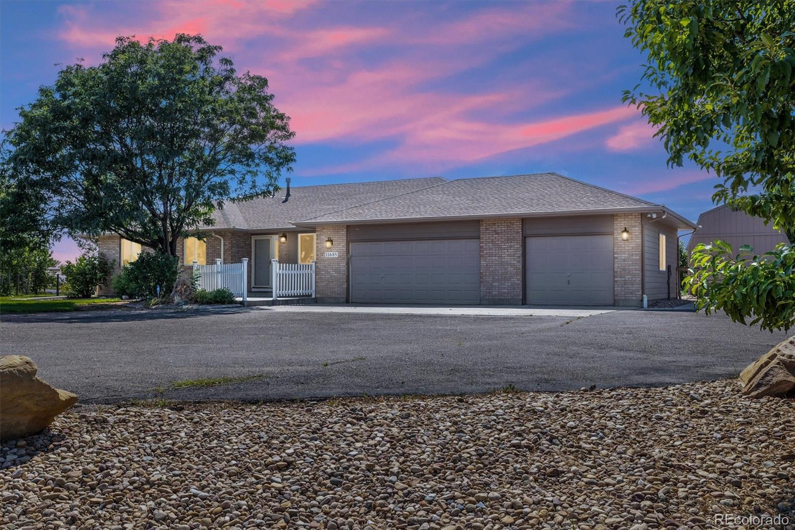 Fuller Estates Henderson Home | MLS #: 903273211685  Salem Street, Henderson Beds: 5 Baths: 3 Price: $1,029,900