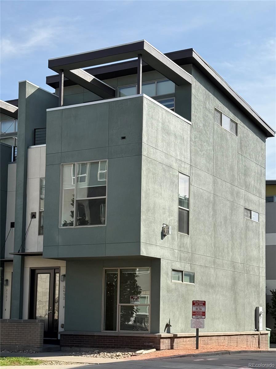 2692 front view cres , Denver sold home. Closed on 2025-05-14 for $690,000.