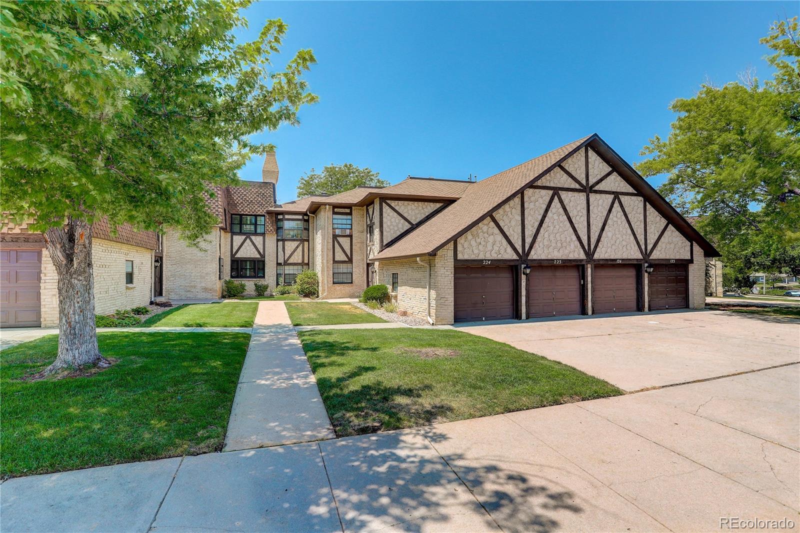 7250  Eastmoor Drive 124, Denver  MLS: 6651126 Beds: 2 Baths: 2 Price: $375,000