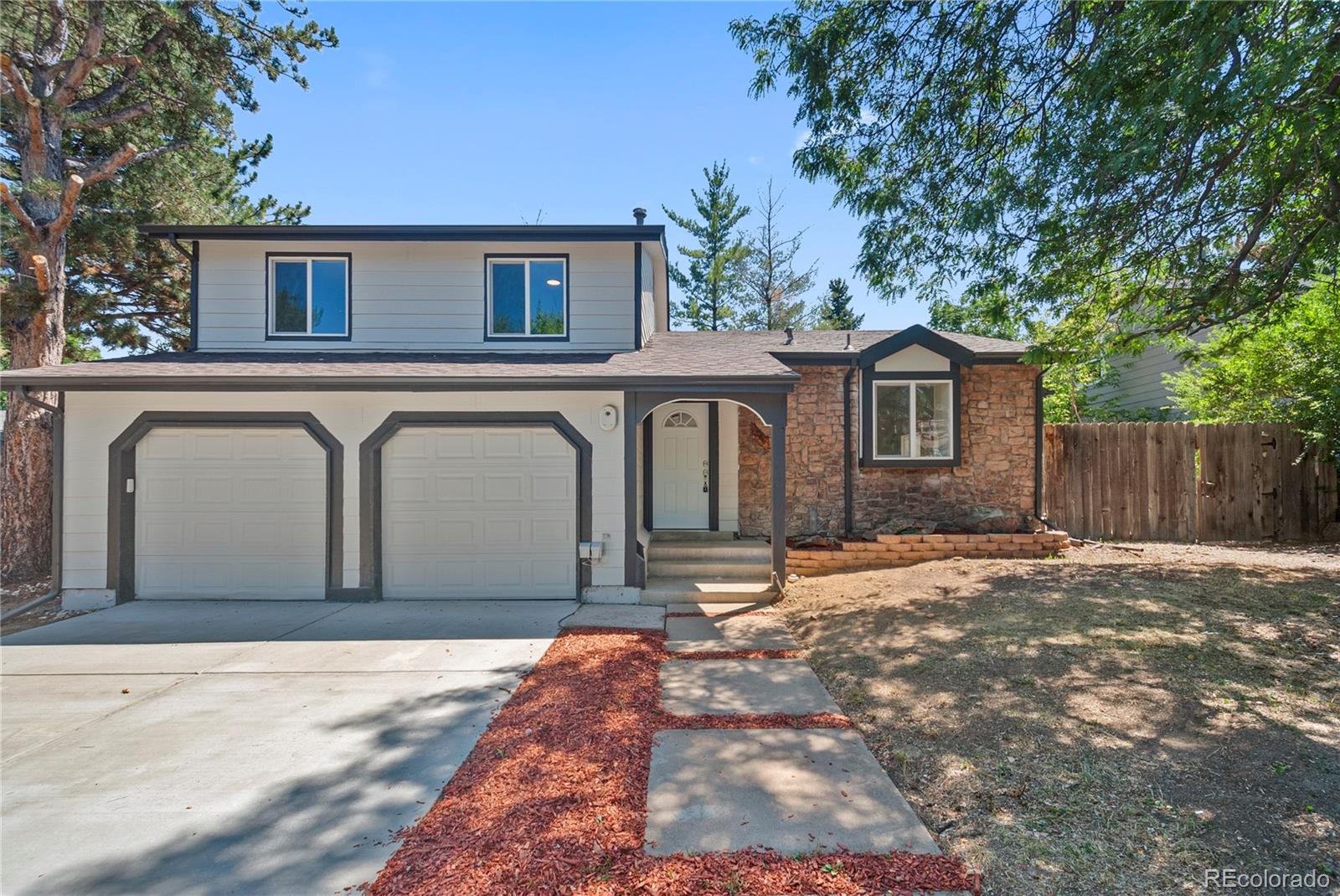 2710 S Rifle Street, aurora MLS: 3991883 Beds: 4 Baths: 4 Price: $549,000