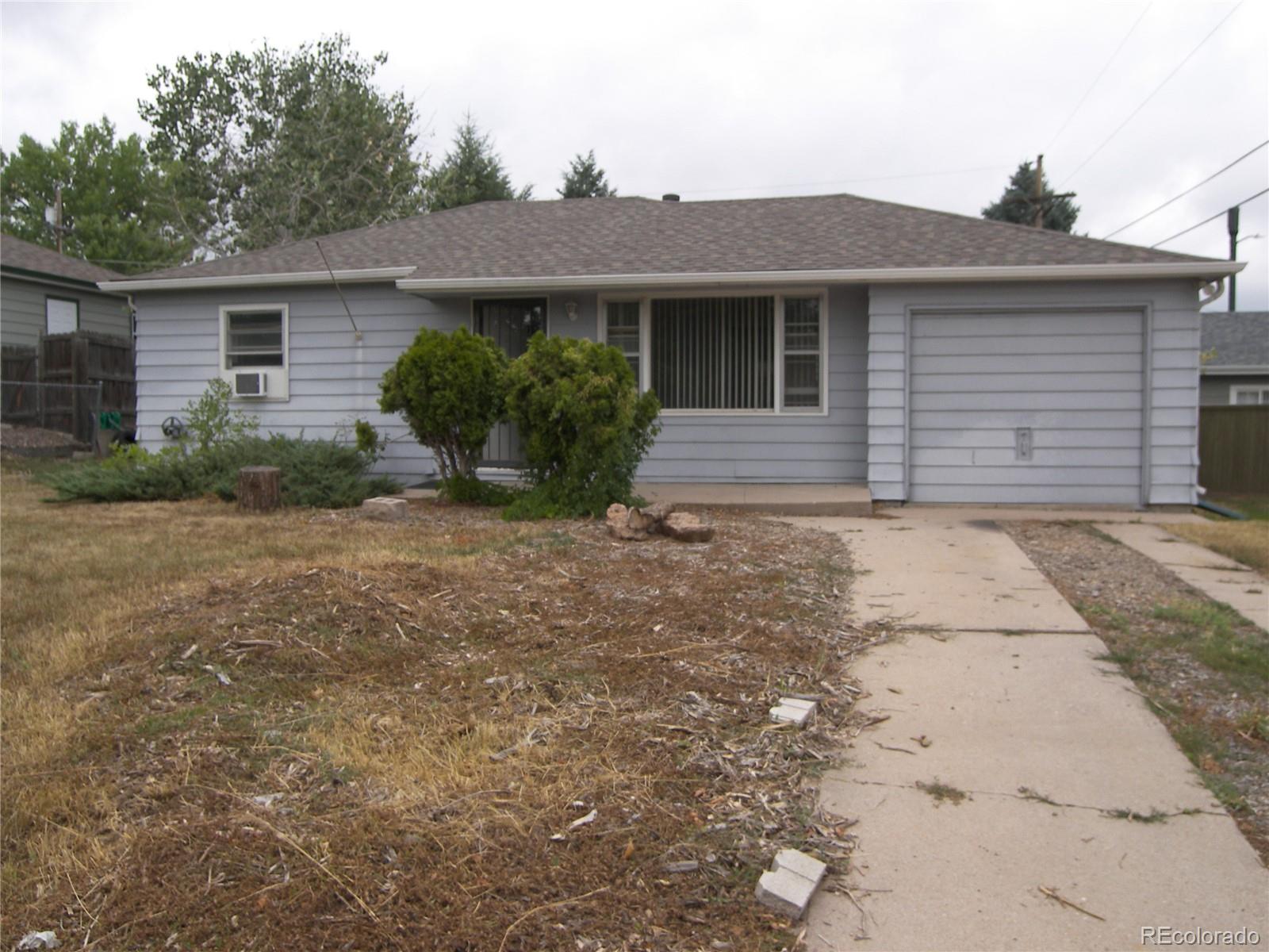 709 S Wolcott Court, denver MLS: 2433696 Beds: 2 Baths: 1 Price: $349,000