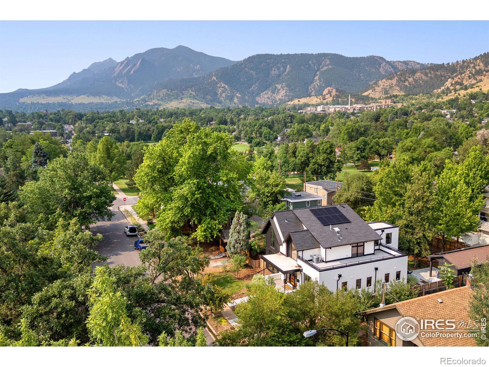 3033  9th street, Boulder sold home. Closed on 2024-09-06 for $4,497,000.