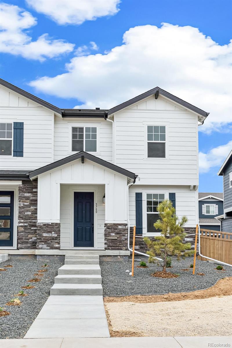 Painted Prairie Aurora Home | MLS #: 70517835780 N Killarney Way, Aurora Beds: 3 Baths: 3 Price: $447,000