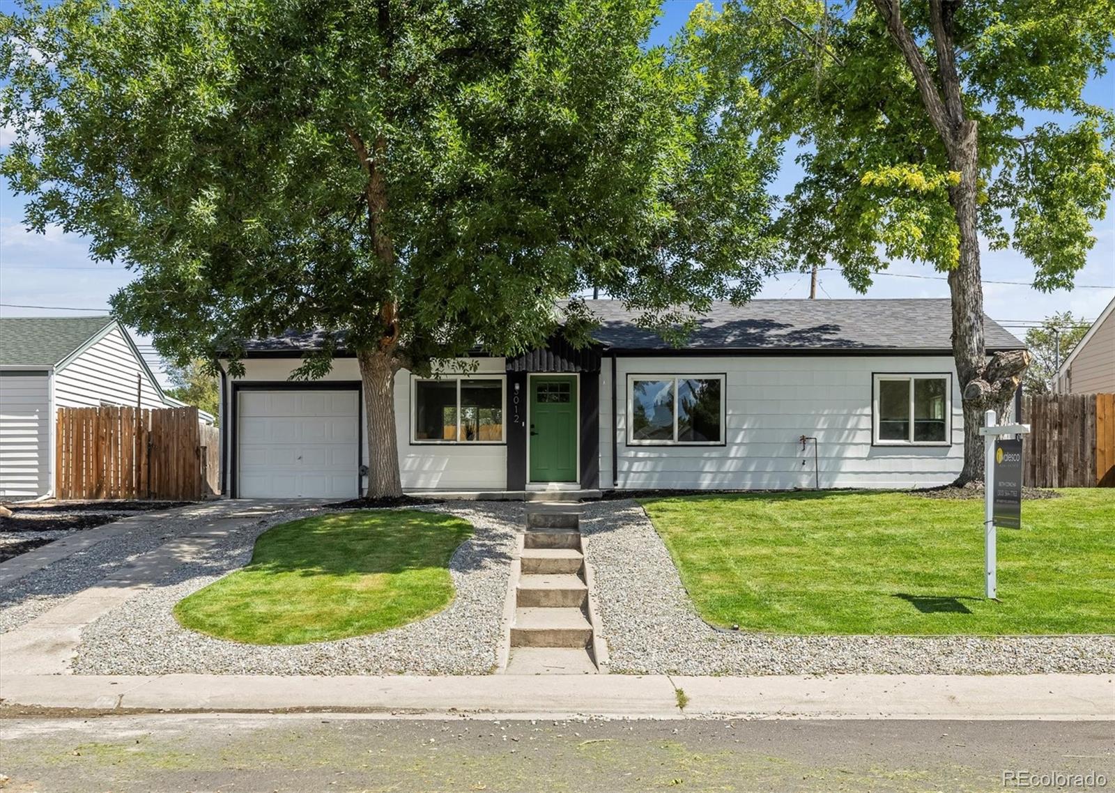 3012 S Grape Way, denver MLS: 7207987 Beds: 2 Baths: 2 Price: $489,000