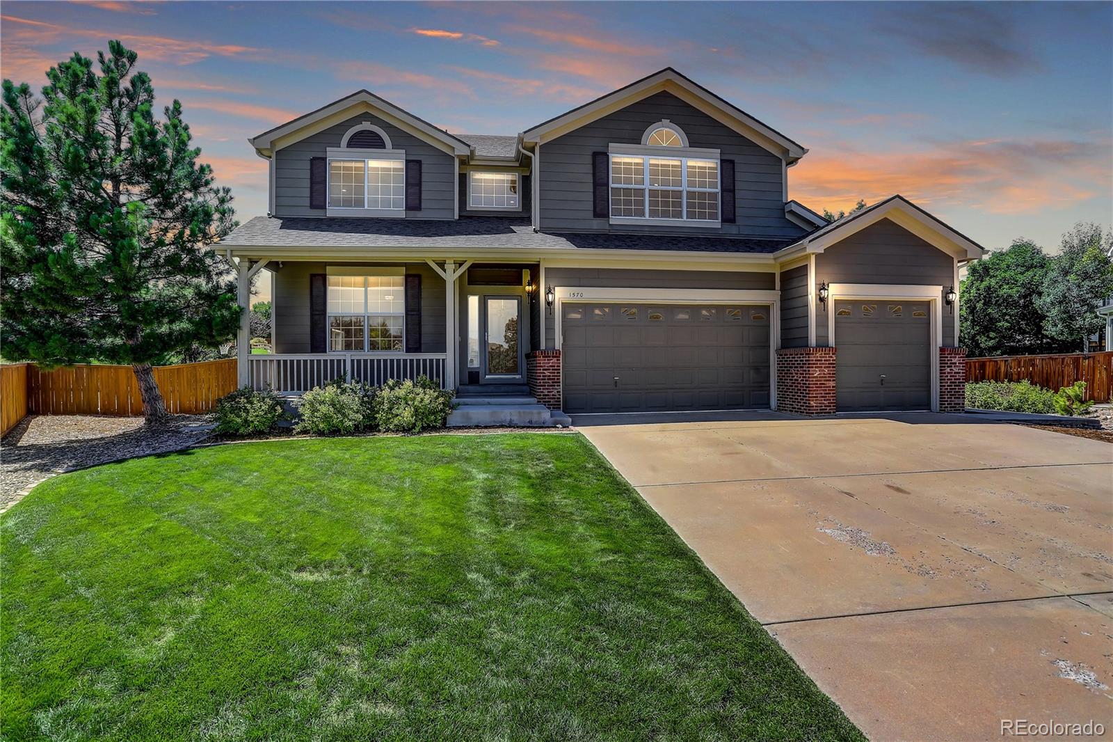 1570  peridot court, Castle Rock sold home. Closed on 2024-09-13 for $810,000.