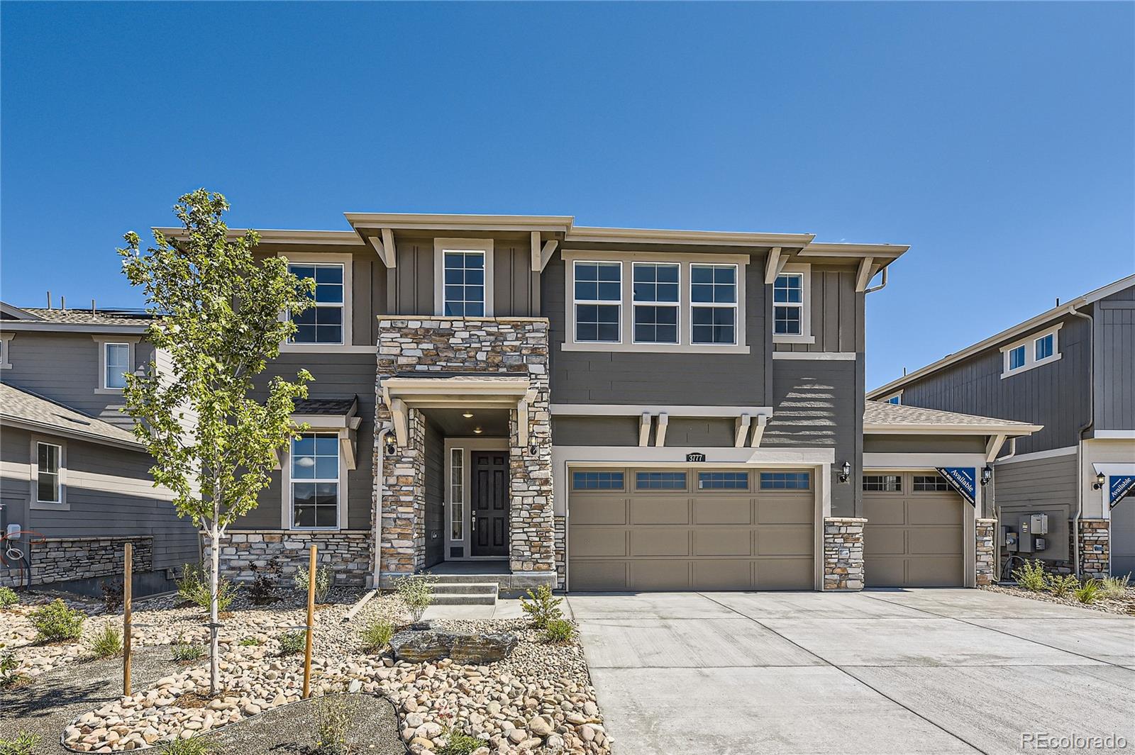 3777  Treadway Point, castle rock MLS: 3654780 Beds: 4 Baths: 4 Price: $874,900