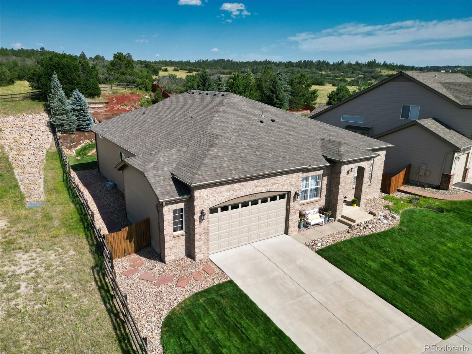 3928  black feather trail, Castle Rock sold home. Closed on 2024-09-18 for $822,000.