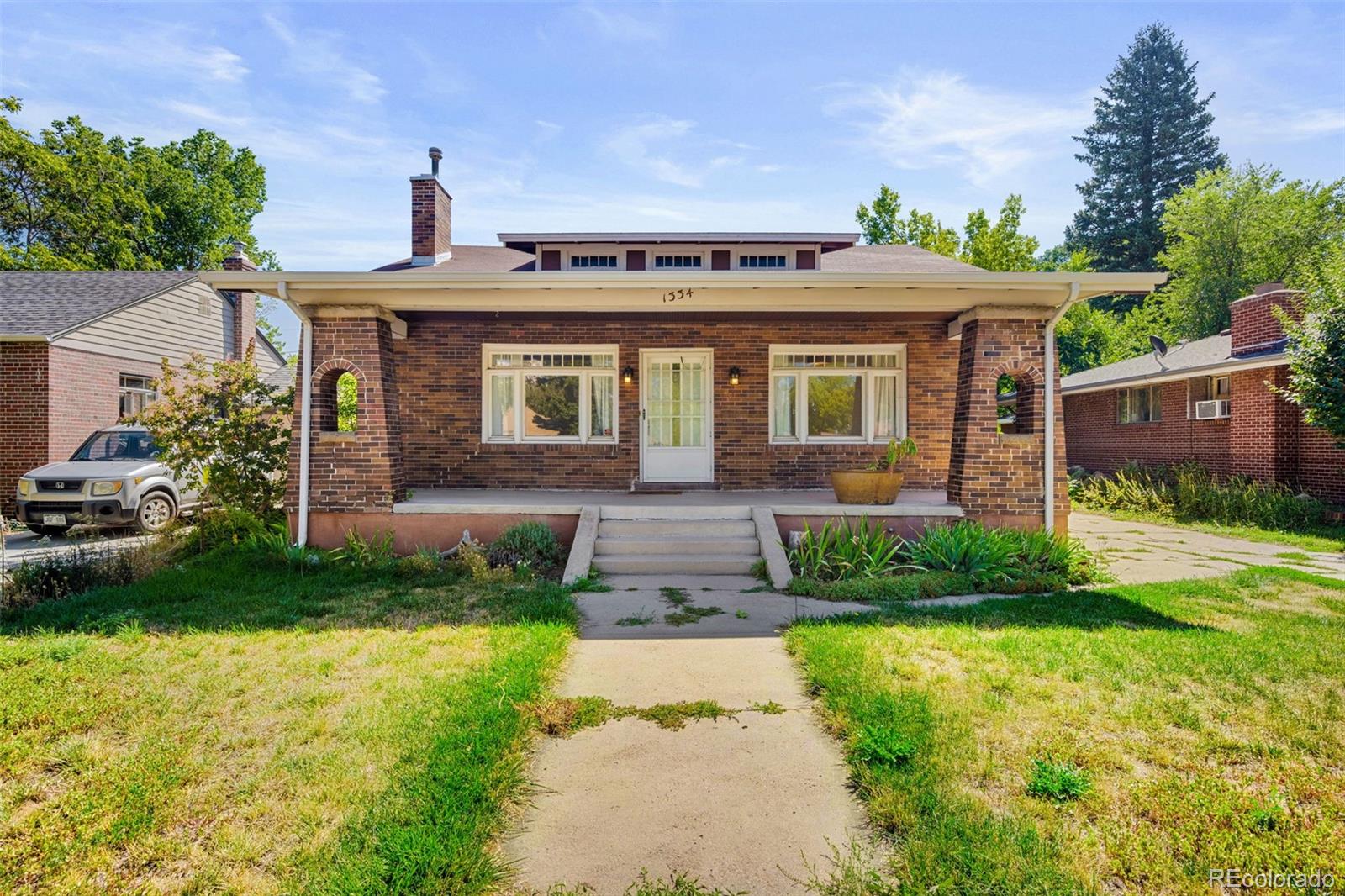 1334  Oneida Street, denver MLS: 7996082 Beds: 3 Baths: 1 Price: $450,000