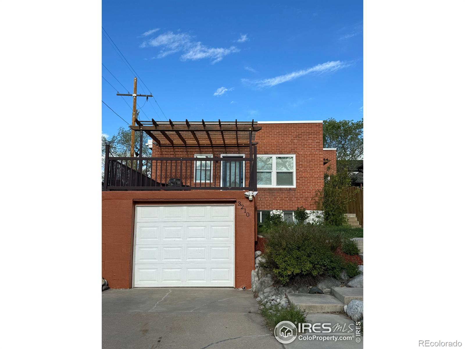 3210  Zenobia Street, denver MLS: 4567891016462 Beds: 3 Baths: 3 Price: $699,000