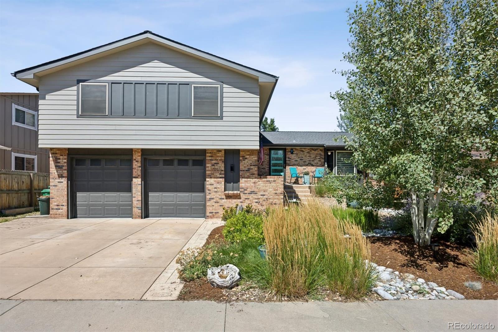 9321 W 90th Drive, broomfield MLS: 9697437 Beds: 4 Baths: 3 Price: $660,000