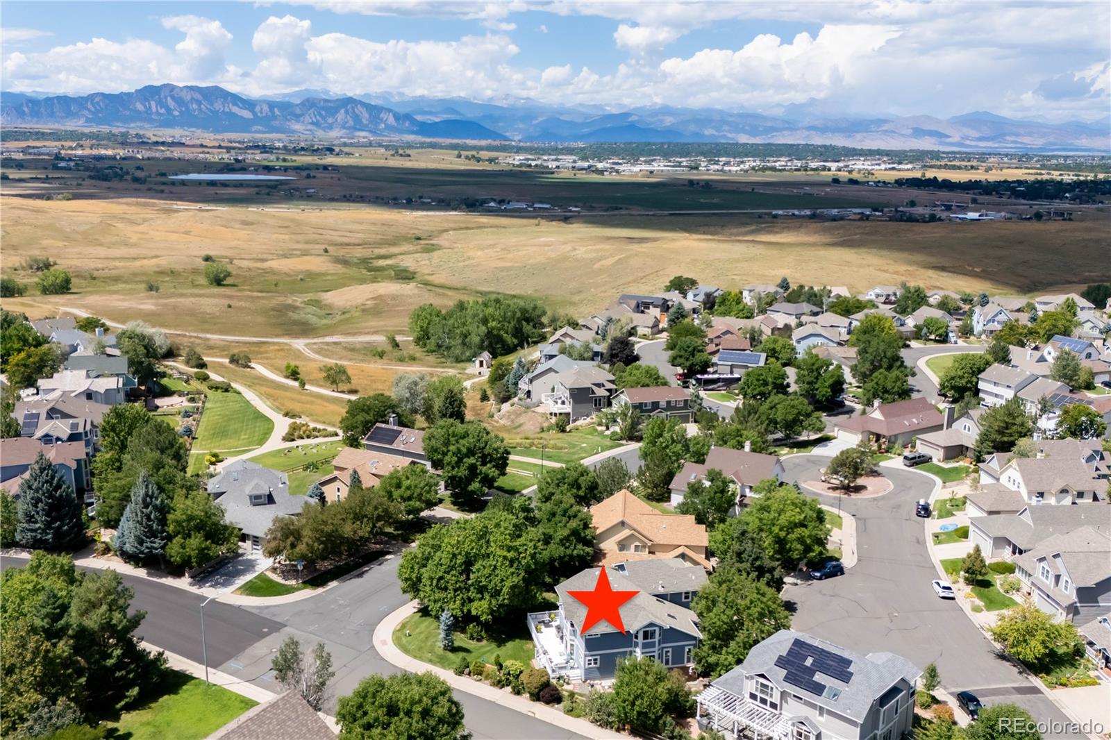 120  Wolf Creek Trail, broomfield MLS: 8154056 Beds: 4 Baths: 4 Price: $869,000