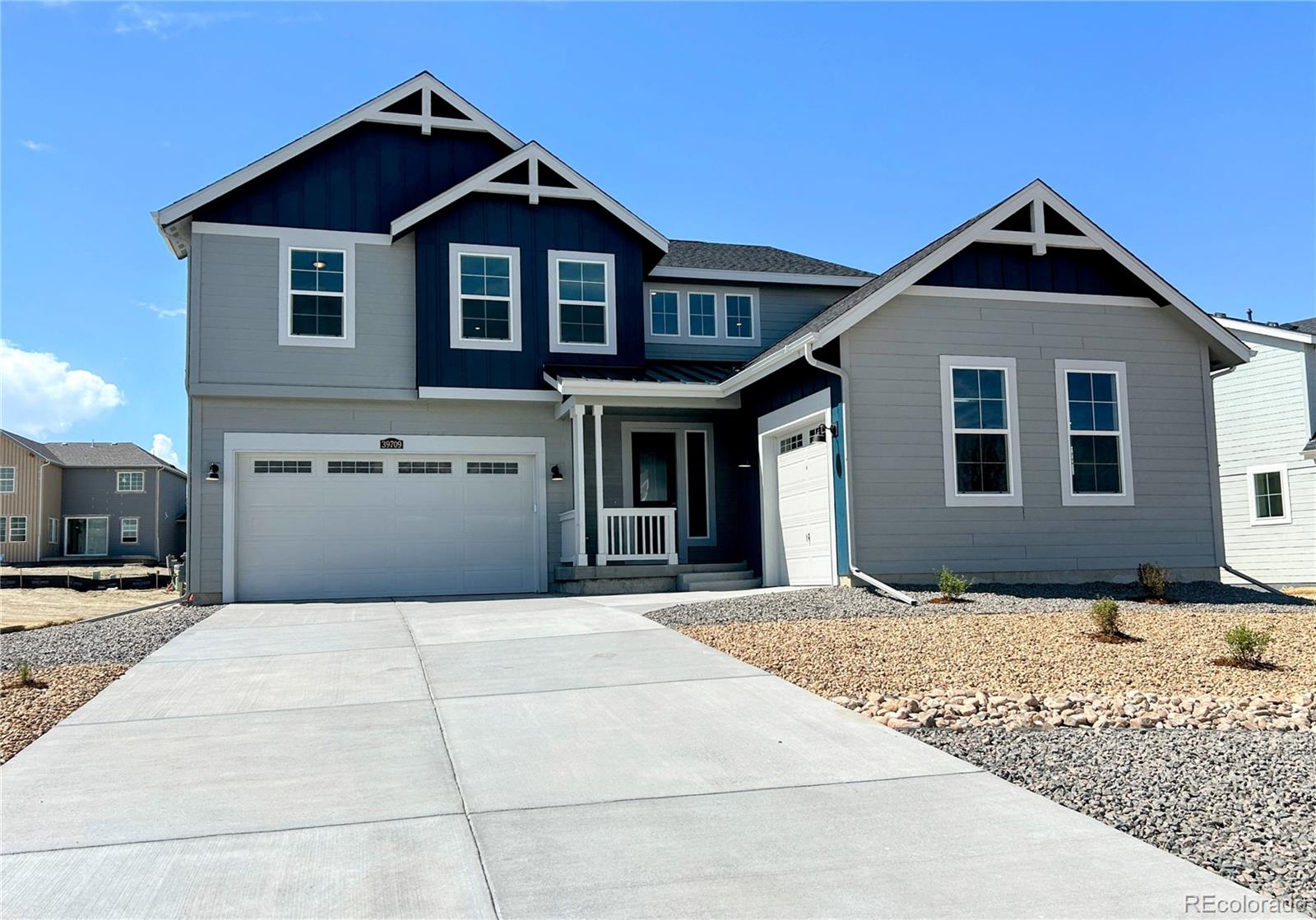 39709  Yorktown Terrace, elizabeth MLS: 2247659 Beds: 5 Baths: 4 Price: $701,900