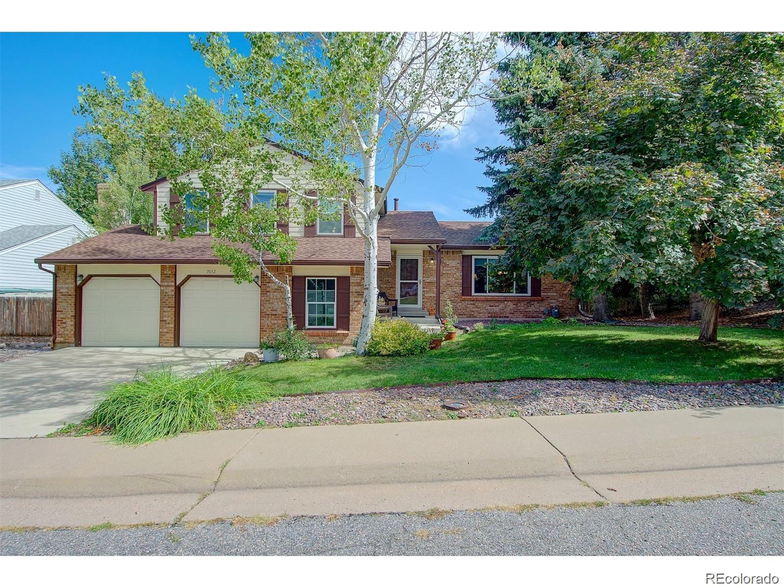 7632 S Johnson Street, littleton MLS: 3285351 Beds: 3 Baths: 3 Price: $649,900