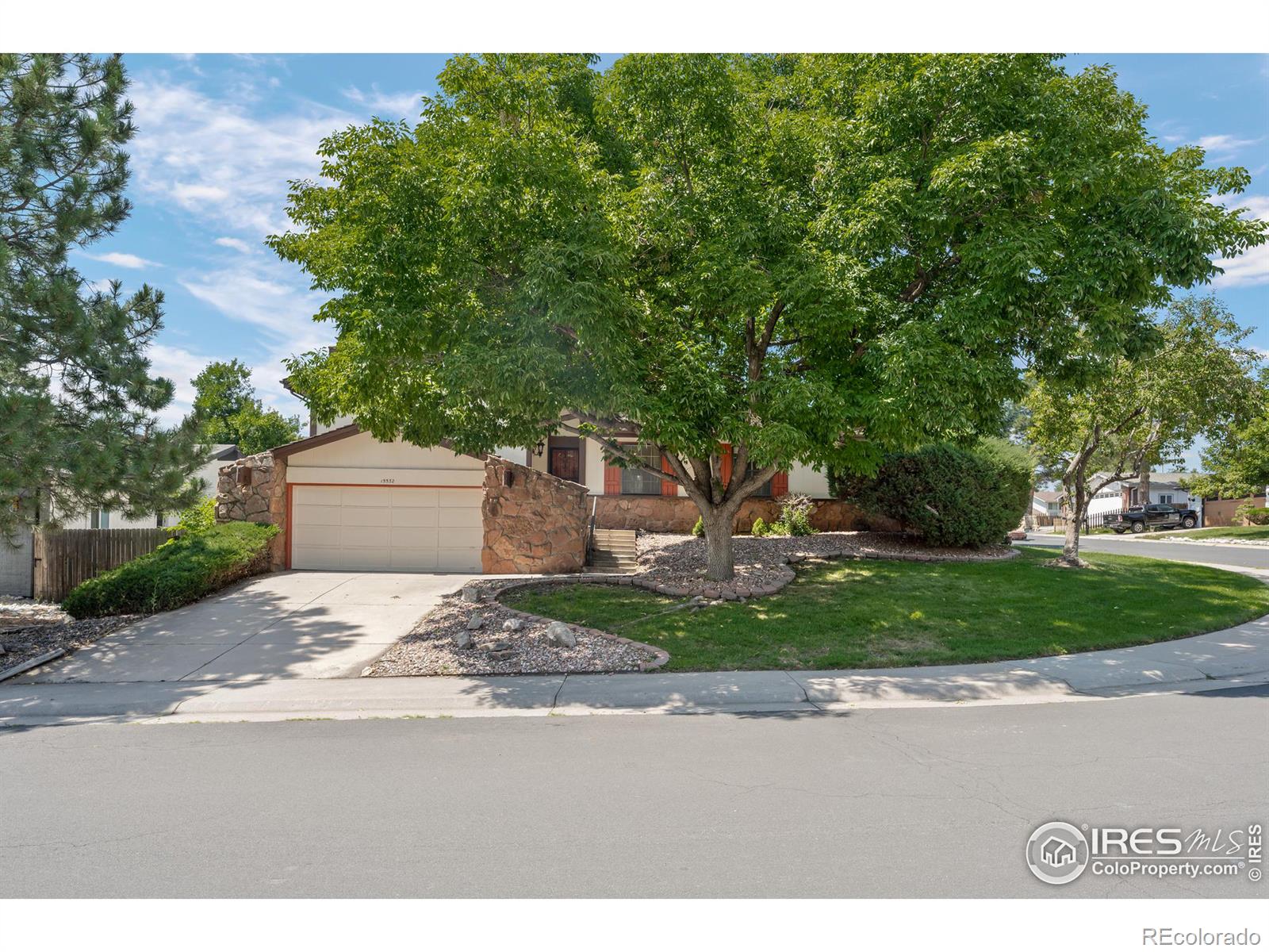 15532 E Kenyon Avenue, aurora MLS: 4567891016522 Beds: 3 Baths: 2 Price: $495,000