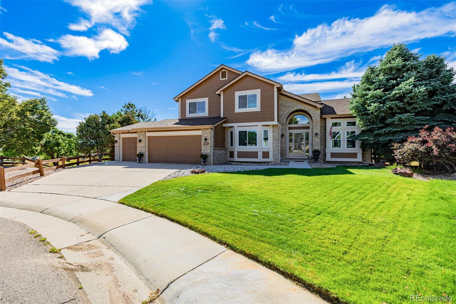 9496  Sand Hill Place, highlands ranch MLS: 1742133 Beds: 5 Baths: 4 Price: $950,000