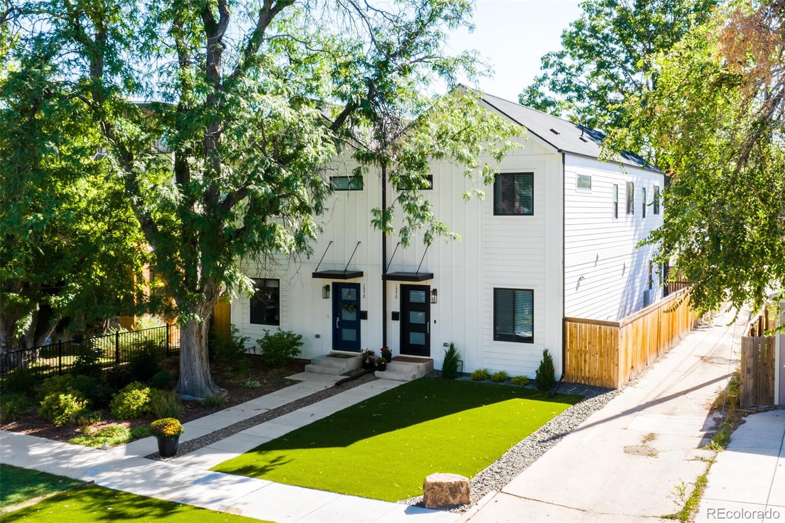 1570  King Street, denver MLS: 9893272 Beds: 3 Baths: 3 Price: $899,000