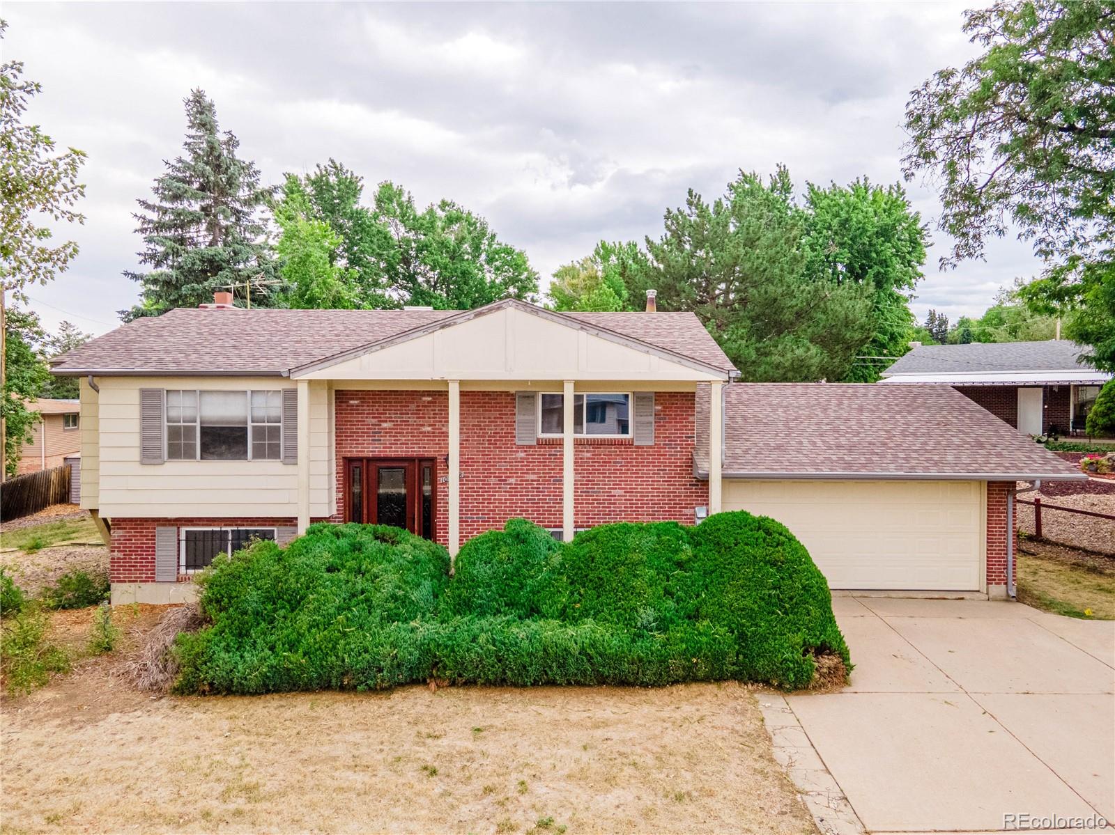 10628  Quivas Street, northglenn MLS: 8848677 Beds: 3 Baths: 2 Price: $475,000