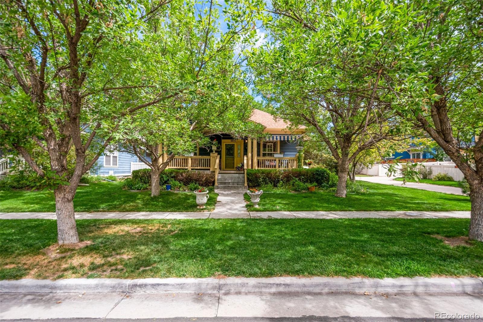 9279  Longs Peak Drive, commerce city MLS: 8408532 Beds: 4 Baths: 3 Price: $550,000