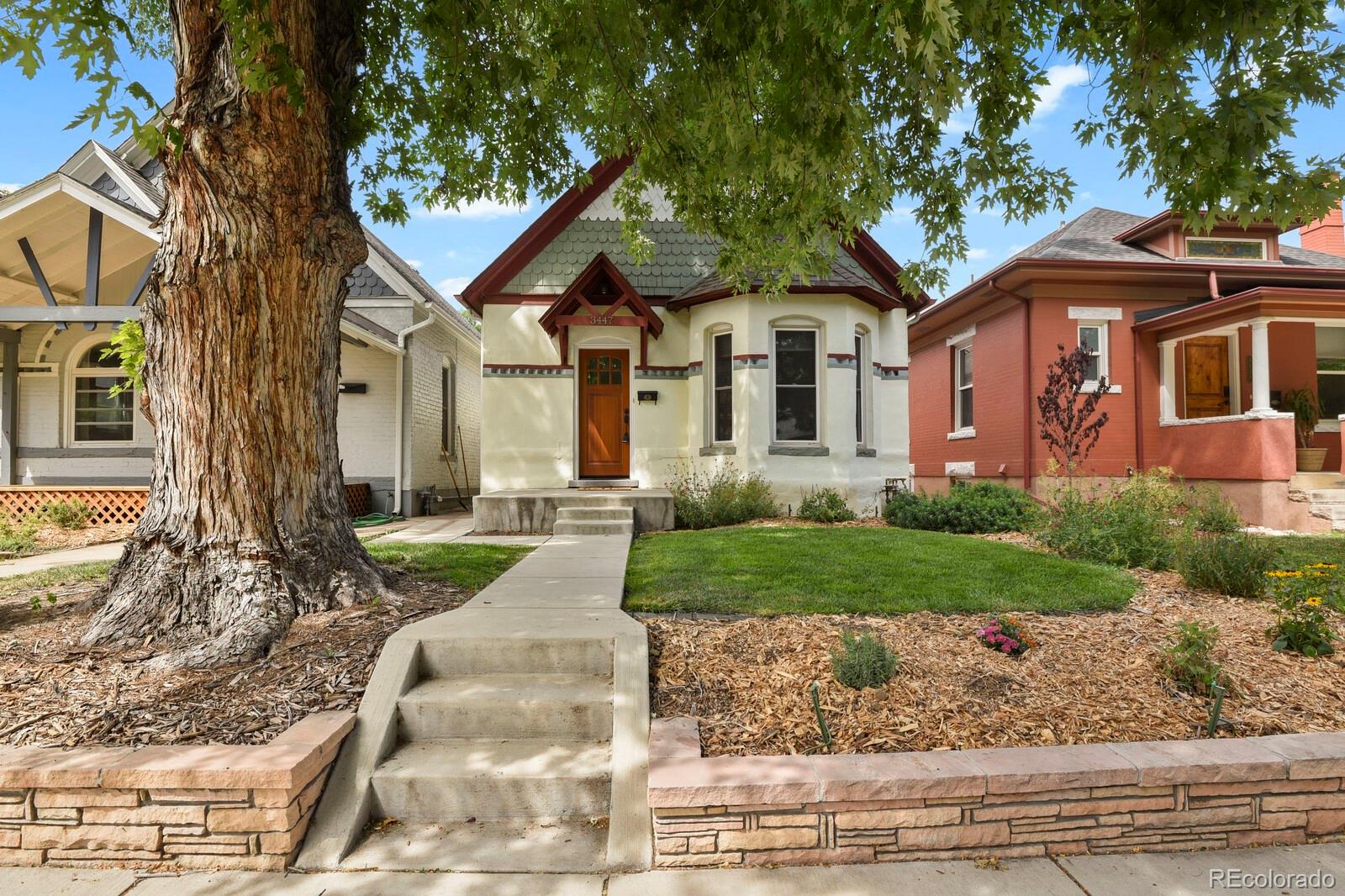 3447 W 33rd Avenue, denver MLS: 1689232 Beds: 2 Baths: 2 Price: $699,999